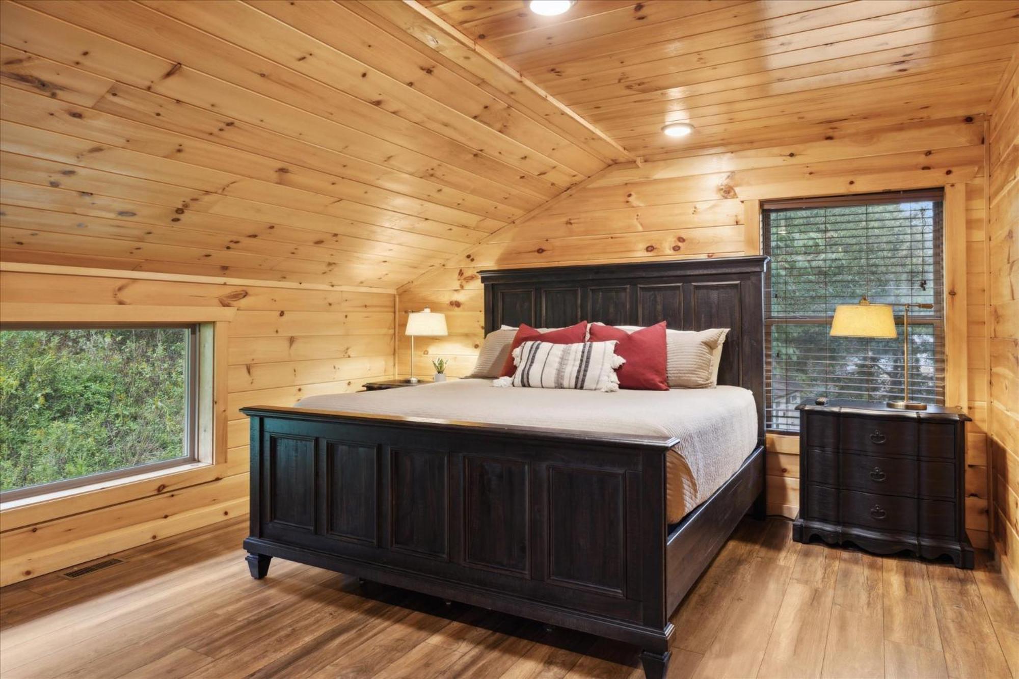 Hot Tub Fire Pit Game Room Theater Easy Access Sleeps 12 - Black Bear Lodge Pigeon Forge Dış mekan fotoğraf