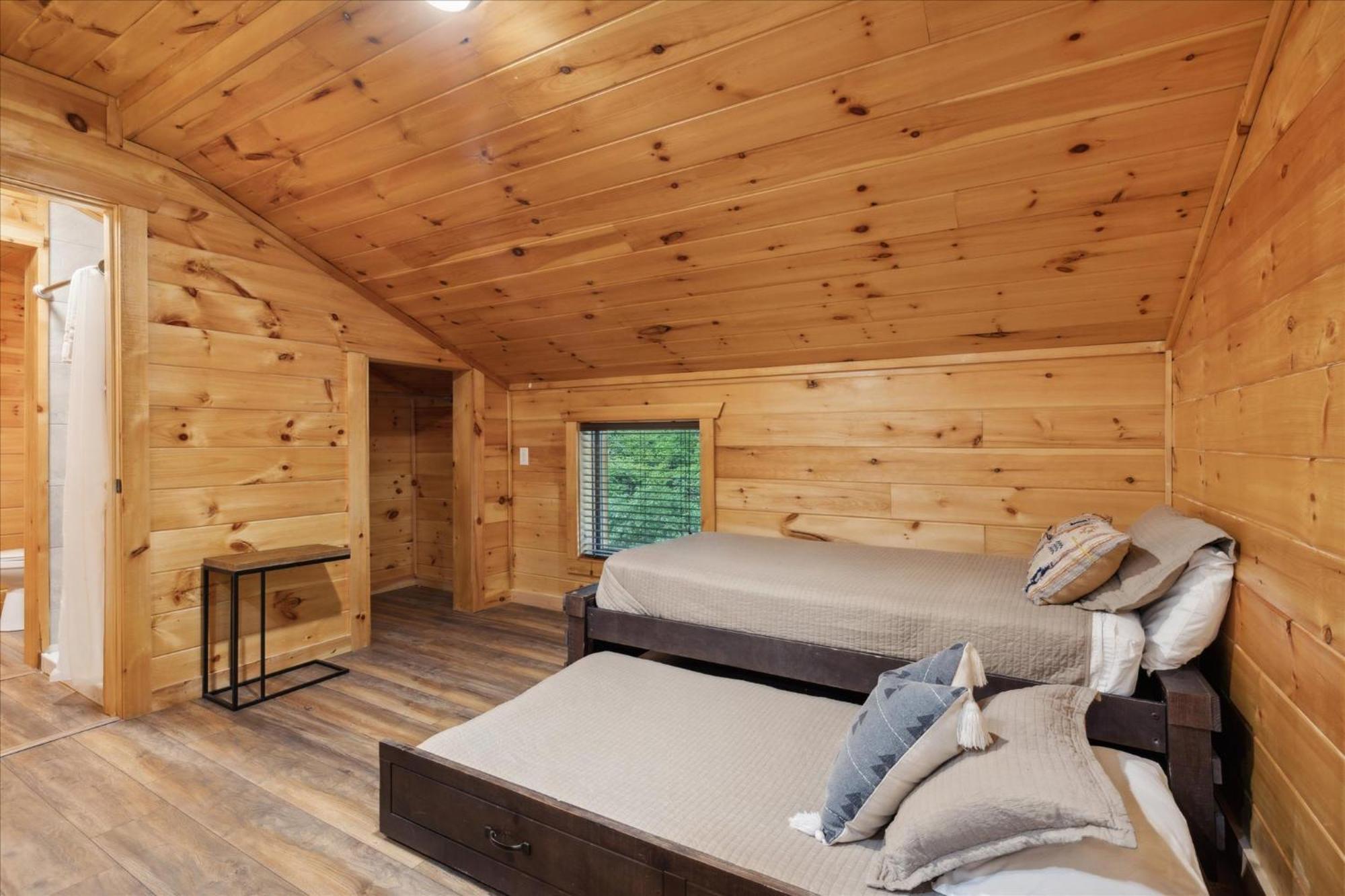 Hot Tub Fire Pit Game Room Theater Easy Access Sleeps 12 - Black Bear Lodge Pigeon Forge Dış mekan fotoğraf