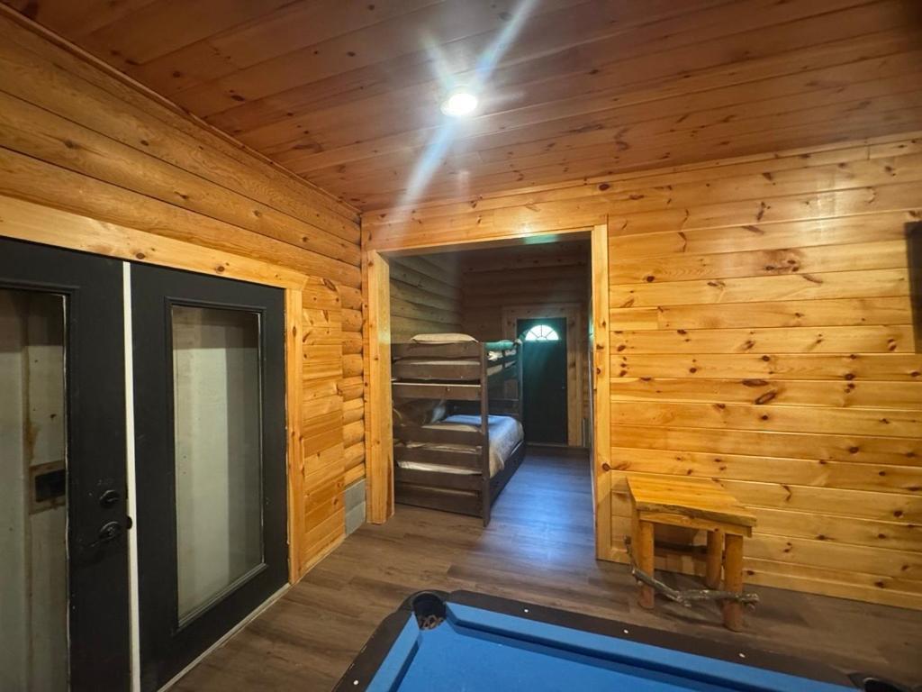 Hot Tub Fire Pit Game Room Theater Easy Access Sleeps 12 - Black Bear Lodge Pigeon Forge Dış mekan fotoğraf